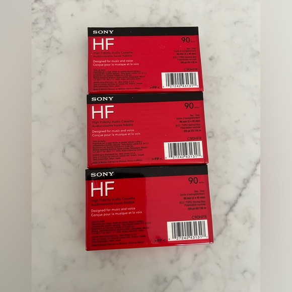 New Sony HF Blank Cassette Tapes 90 Minutes Set of 3 Sealed - Picture 2 of 2